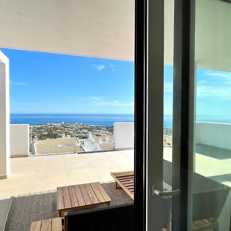 Apartment Bayview -superb Luxurious Sea View Penthouse With Private Hot Tub By Solrentspain *