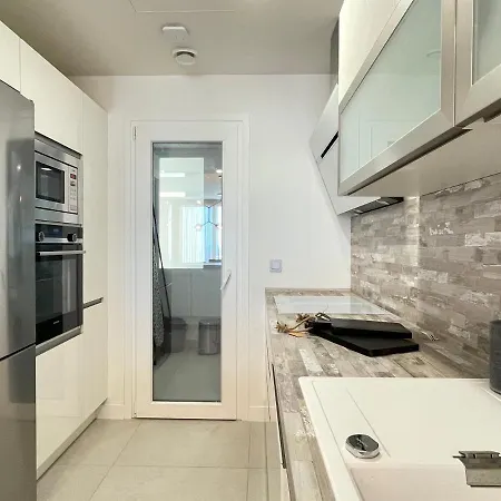 Apartment Bayview -superb Luxurious Sea View Penthouse With Private Hot Tub By Solrentspain *